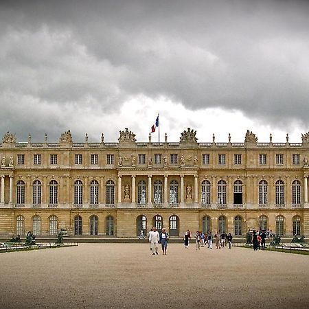 Near Castle Of Versailles Cozy Room With Breakfast And Parking Екстер'єр фото
