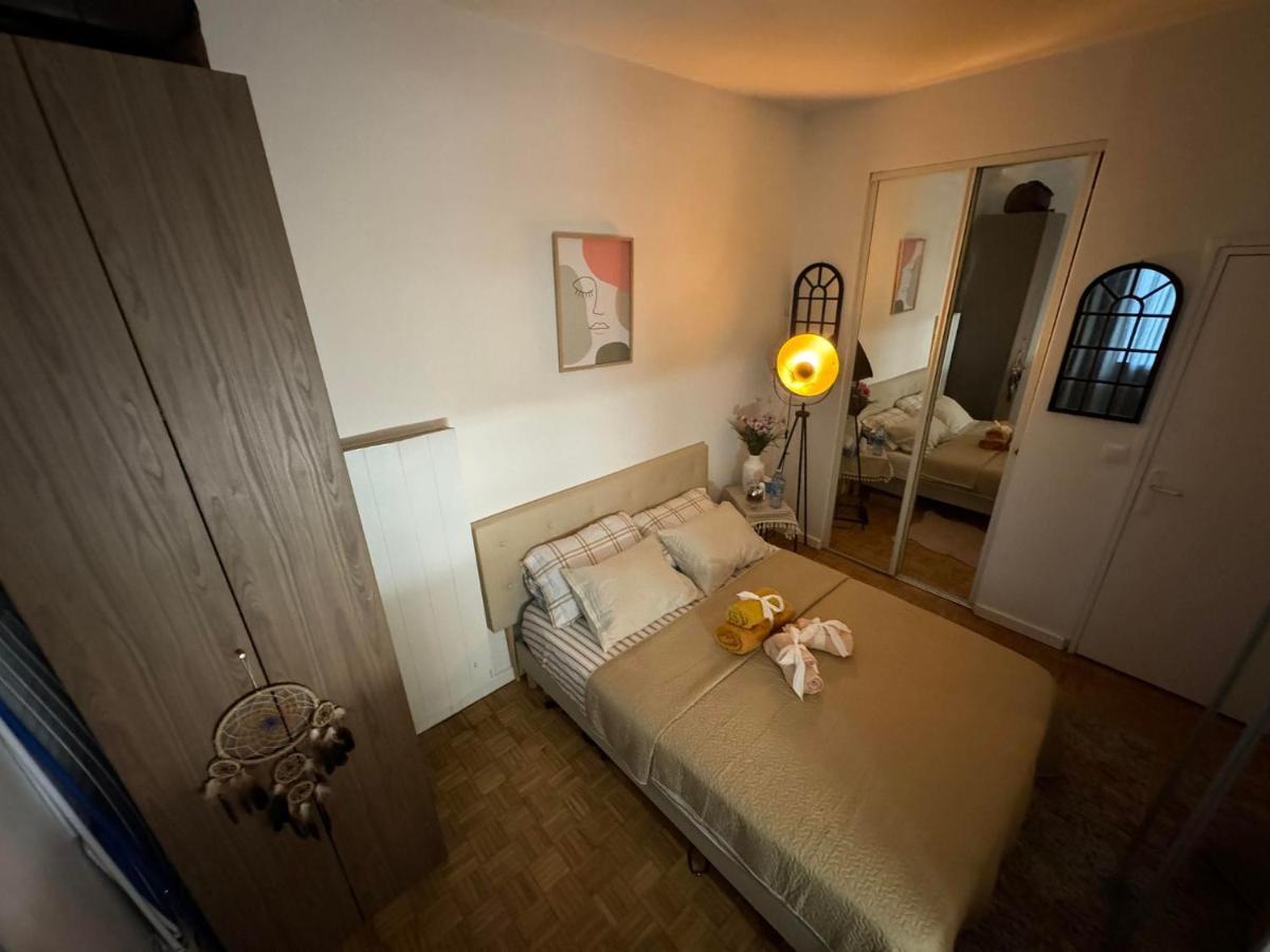 Near Castle Of Versailles Cozy Room With Breakfast And Parking Екстер'єр фото