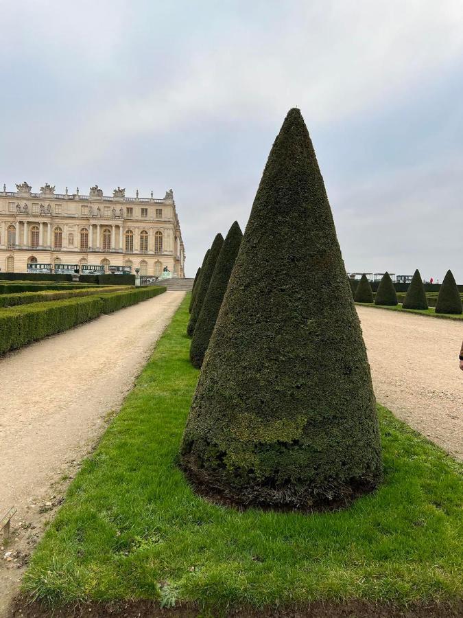 Near Castle Of Versailles Cozy Room With Breakfast And Parking Екстер'єр фото